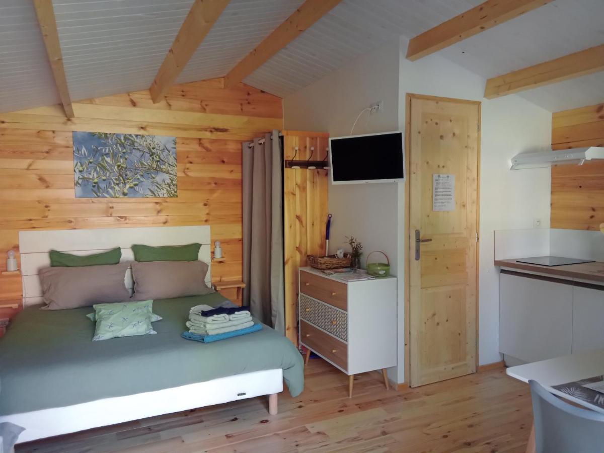 Chalet "Le Petit Olivier" Gites Appart 'Hotel L'Echappee Belle D'Aubenas Logement 2 Sur 3 Ngoại thất bức ảnh
